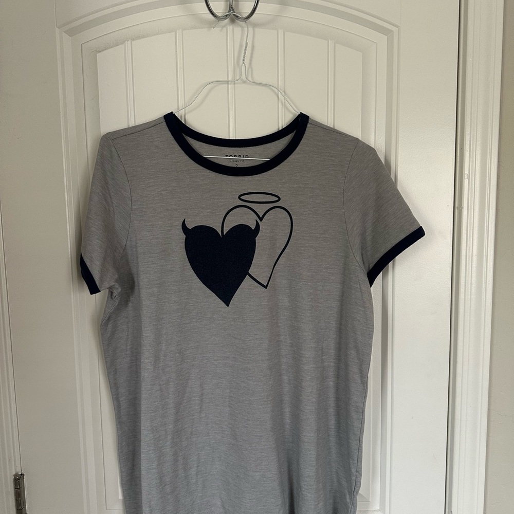 Torrid Black and Gray Heart Graphic Tee